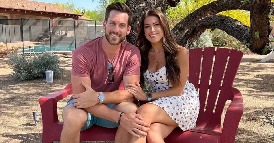 Bachelorette-Alum-Chase-McNary-Engaged-to Ellie-White-It-Was-Alays You