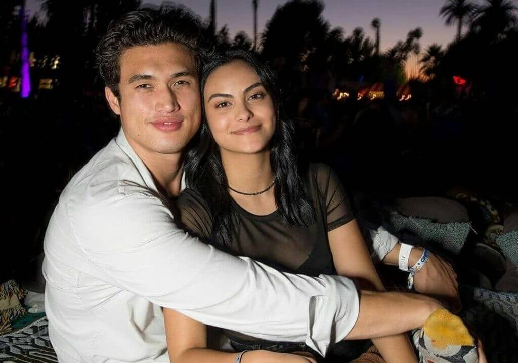 Camila Mendes ex-Charles Melton