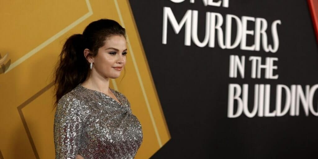 Selena Gomez pregnant in Murders